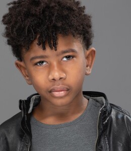 Aiden headshot 2 (2)-524b134d