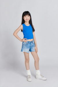 QueenaStanding-1